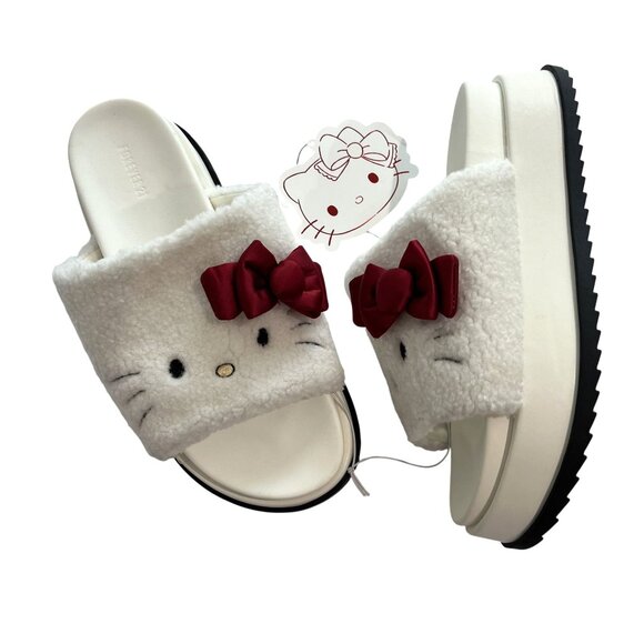 Forever 21 Hello Kitty & Friends House Slippers in White - Picture 1 of 8